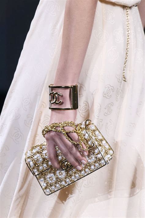 chanel economiche con strass|Chanel borse italia.